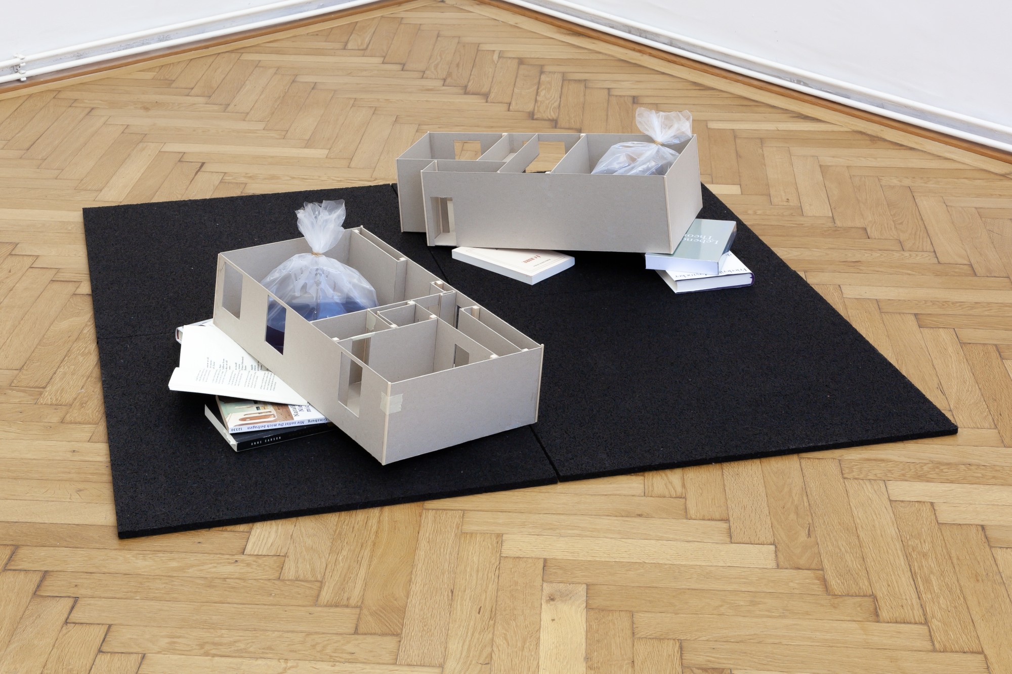 Miriam Stoney, Between Dwelling, 2022