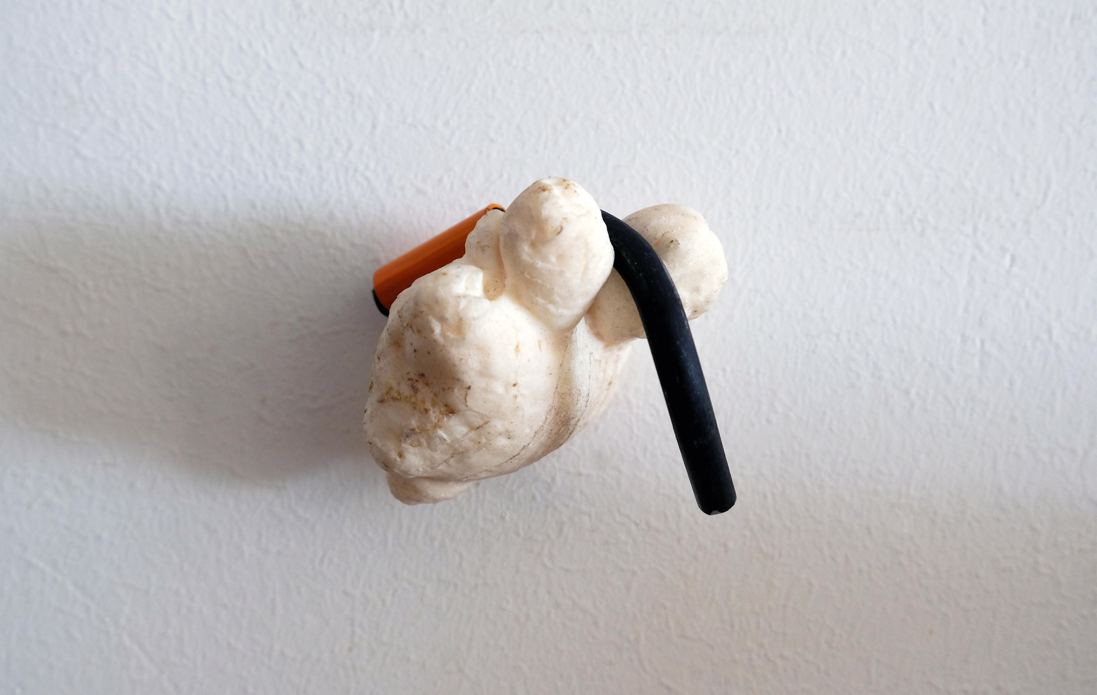 Thilo Jenssen, weird hands (smoking gestures), 2019